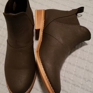 Rocket Dog black boots